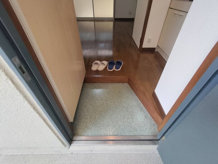 物件内観写真15　(玄関)