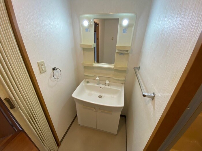 物件内観写真13　(洗面)