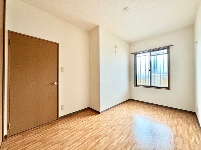 物件内観写真16　(内観写真)