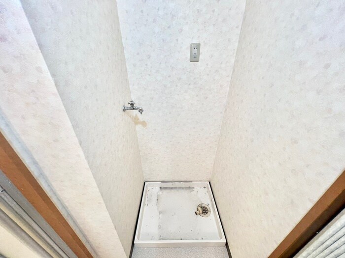 物件内観写真20　(洗濯機置場)