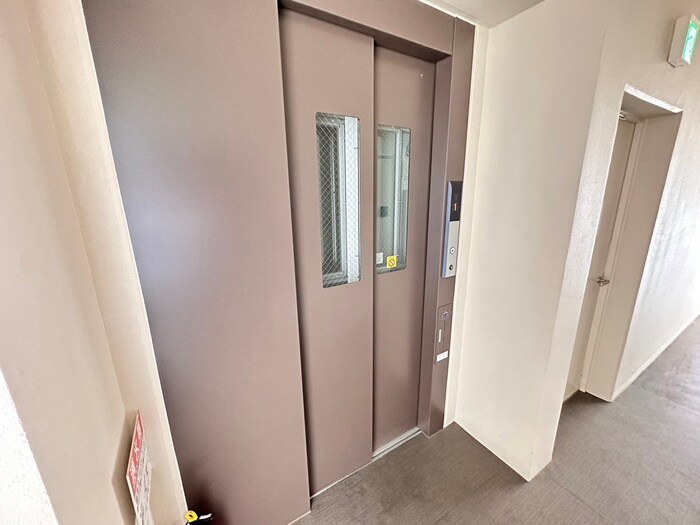 物件外観写真2　(建物設備)