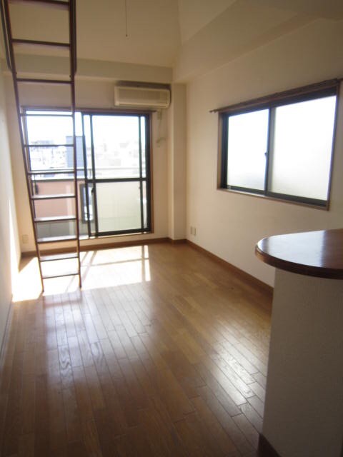 物件内観写真10　(居室)