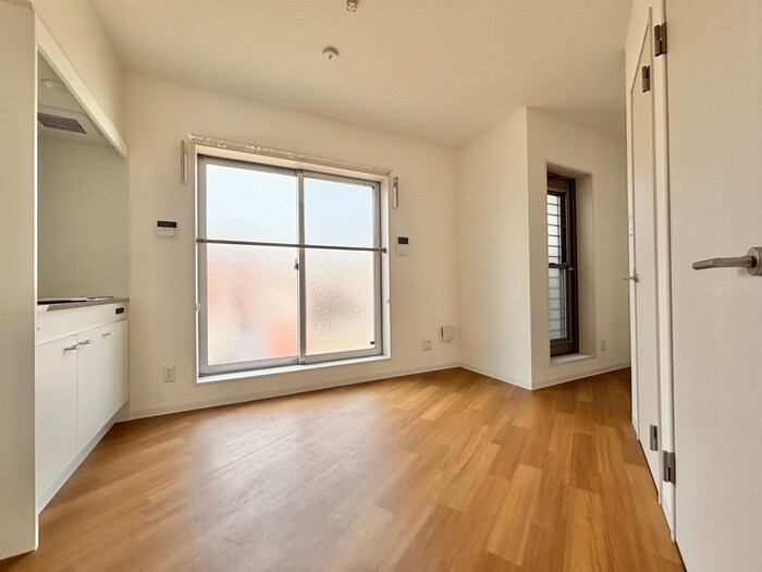 物件内観写真6　(居室)