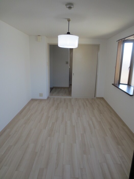 物件内観写真12　(居室)