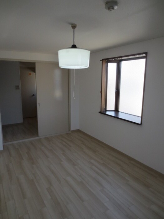 物件内観写真13　(居室)