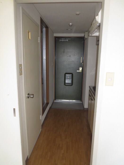 物件内観写真15　(玄関)
