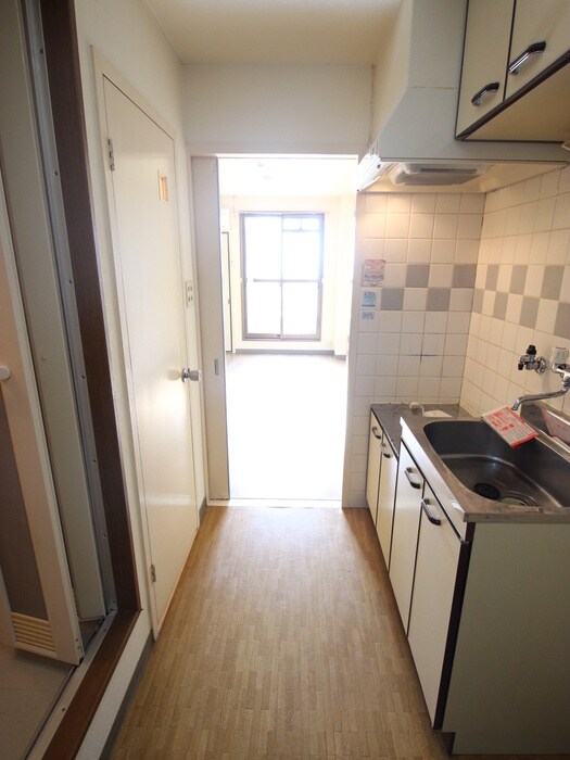 物件内観写真19　(廊下)