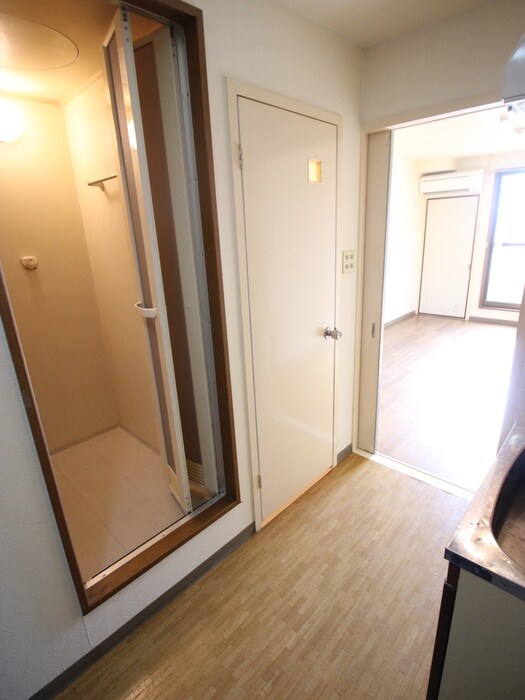 物件内観写真20　(廊下)