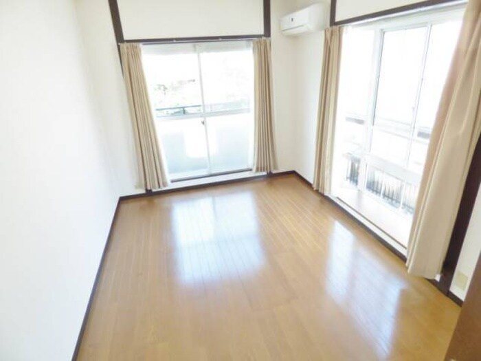 物件内観写真19　(居室)