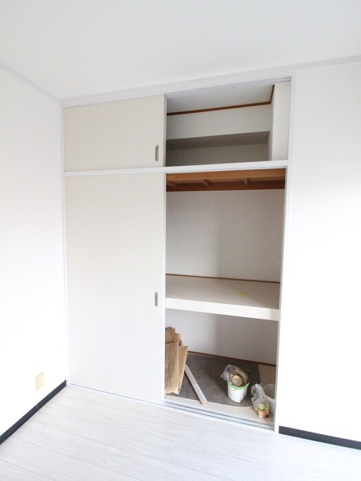 物件内観写真12　(収納)