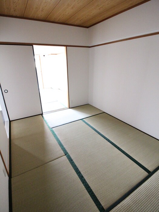 物件内観写真15　(室内からの展望)