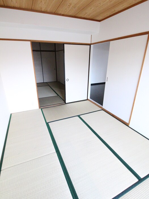 物件内観写真22　(居室)