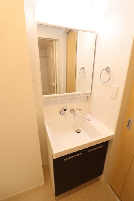 物件内観写真12　(洗面)