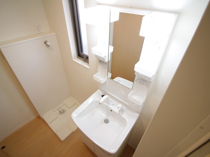 物件内観写真13　(洗面)