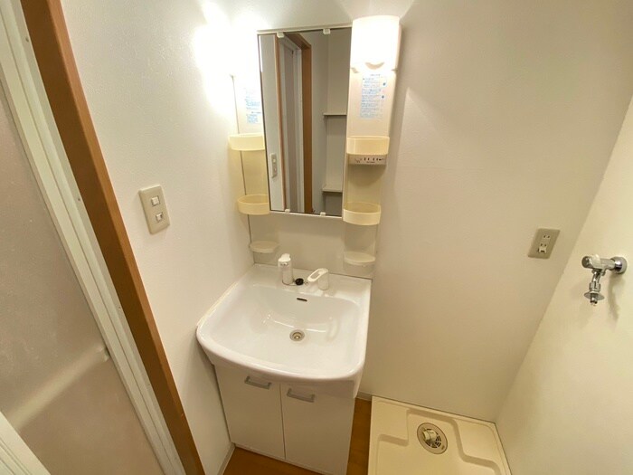 物件内観写真16　(洗面)