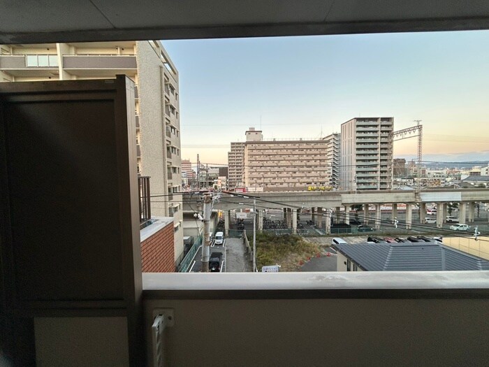 物件内観写真15　(室内からの展望)