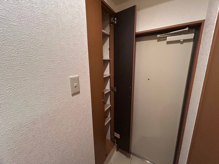 物件内観写真16　(靴箱)