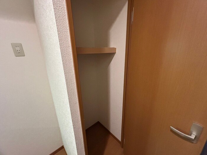物件内観写真19　(収納)