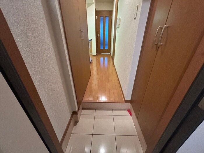 物件内観写真21　(玄関)