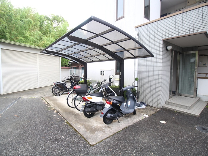 物件外観写真6　(建物設備)