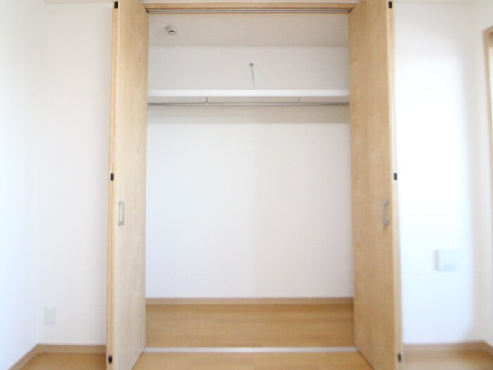 物件内観写真13　(収納)