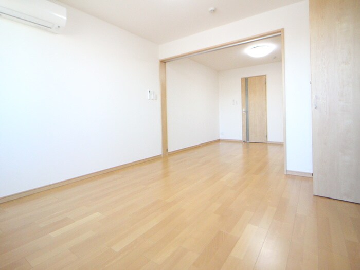 物件内観写真21　(居室)