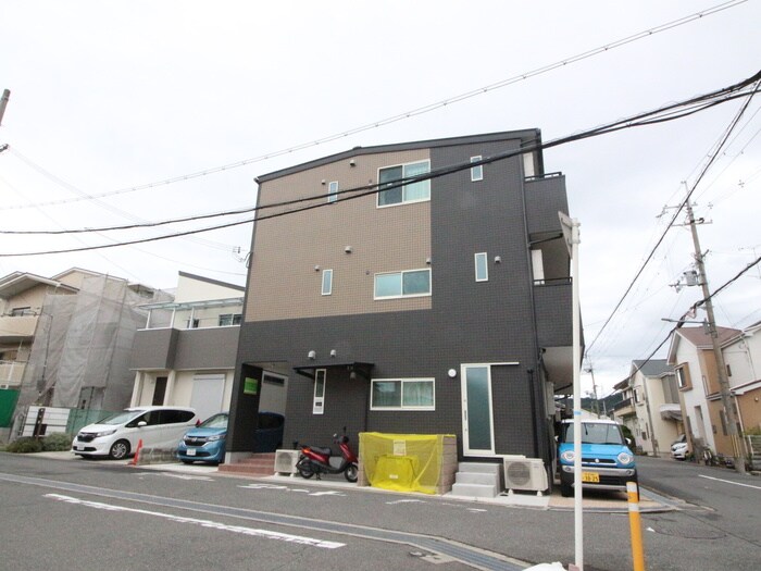 物件外観写真2　(外観写真)