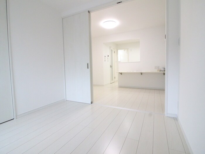 物件内観写真8　(居室)