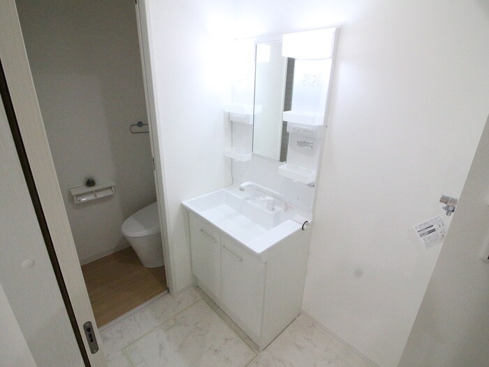 物件内観写真12　(洗面)