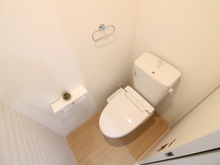 物件内観写真15　(トイレ)