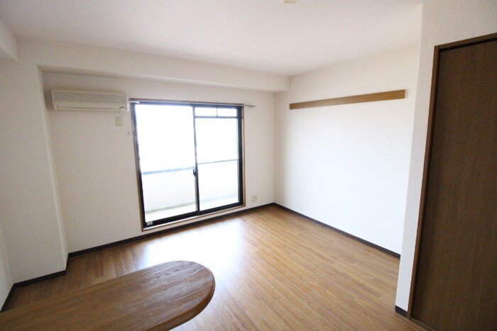 物件内観写真5　(居室)