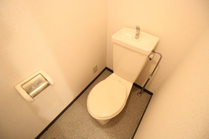 物件内観写真11　(トイレ)