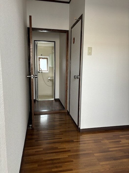 物件内観写真15　(廊下)