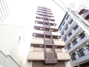 ﾌｧ-ｽﾄﾌｨｵｰﾚ江坂公園（603）外観写真