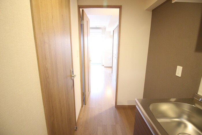 物件内観写真21　(廊下)