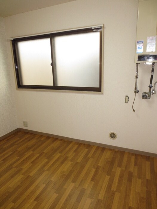 物件内観写真13　(居室)