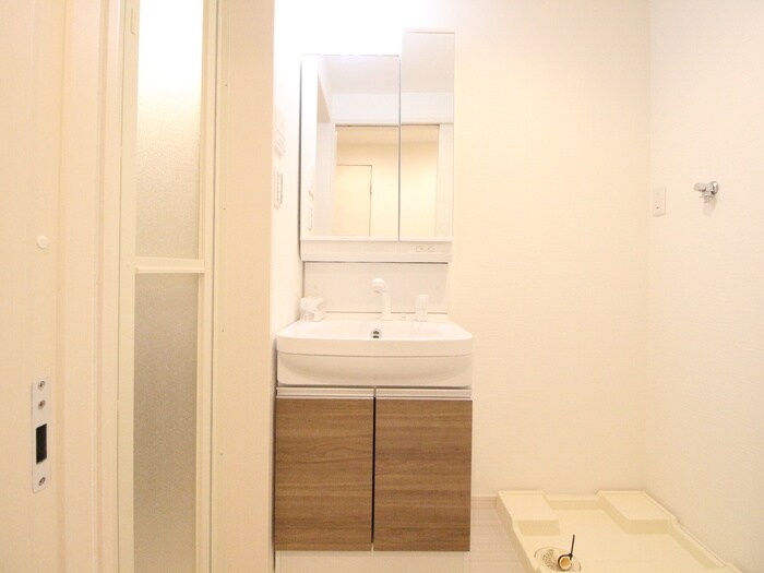 物件内観写真10　(洗面)