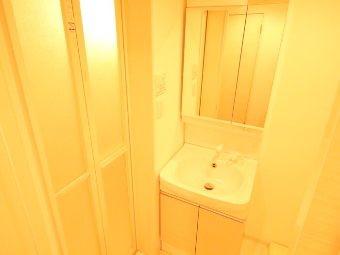 物件内観写真10　(洗面)