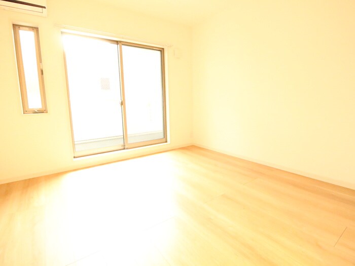 物件内観写真14　(居室)