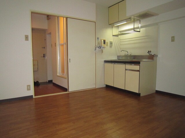 物件内観写真10　(居室)