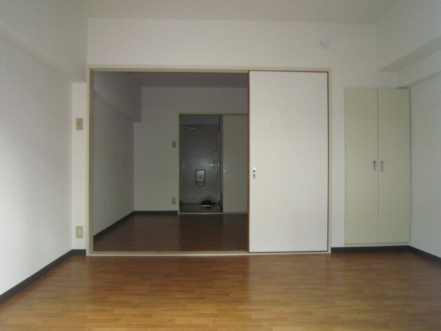 物件内観写真12　(居室)