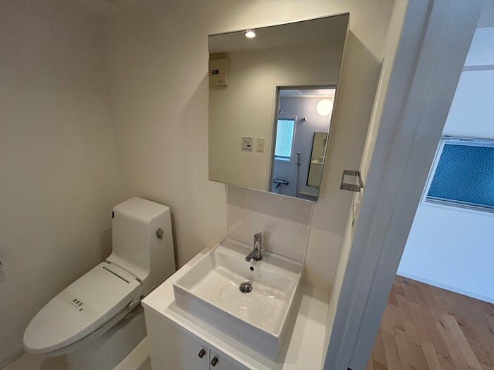 物件内観写真11　(洗面)