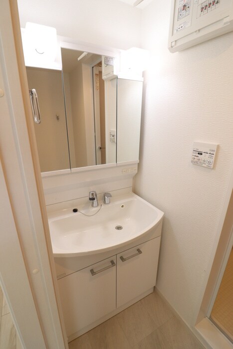 物件内観写真12　(洗面)