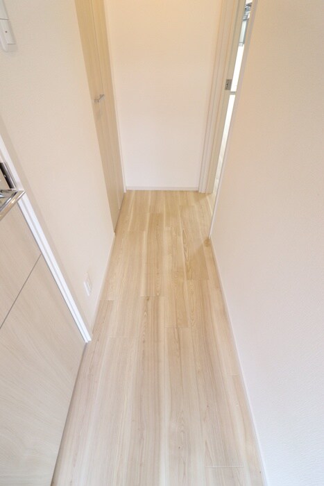 物件内観写真15　(廊下)