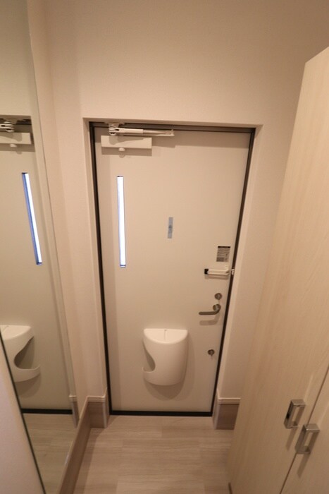 物件内観写真20　(玄関)