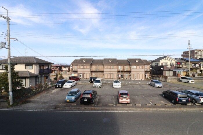 物件内観写真20　(室内からの展望)