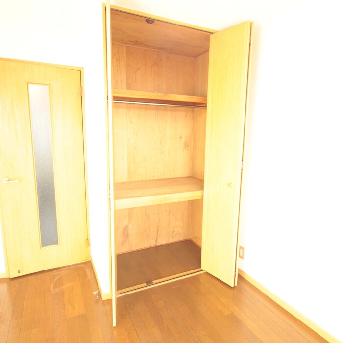 物件内観写真10　(収納)