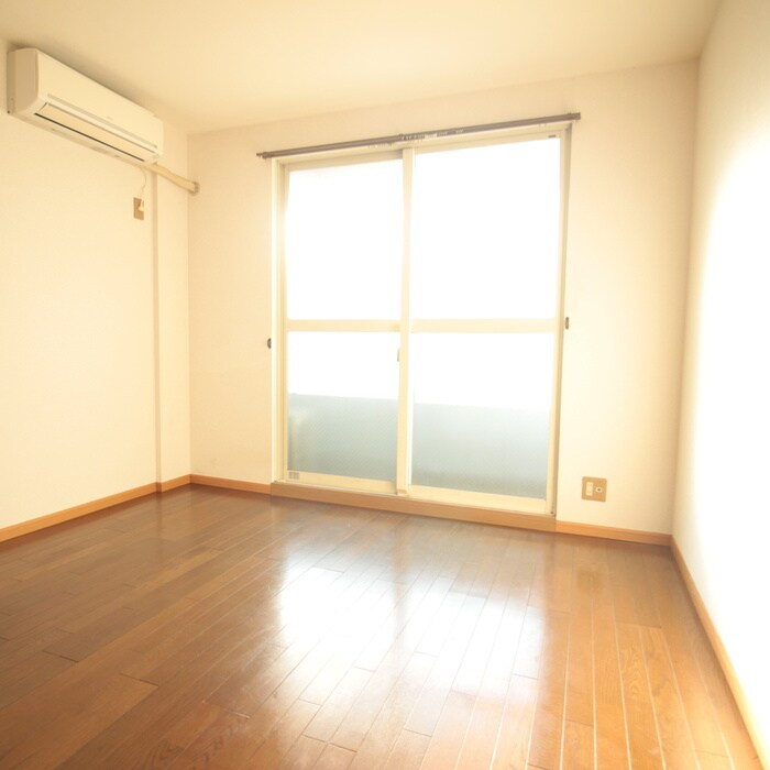 物件内観写真11　(居室)