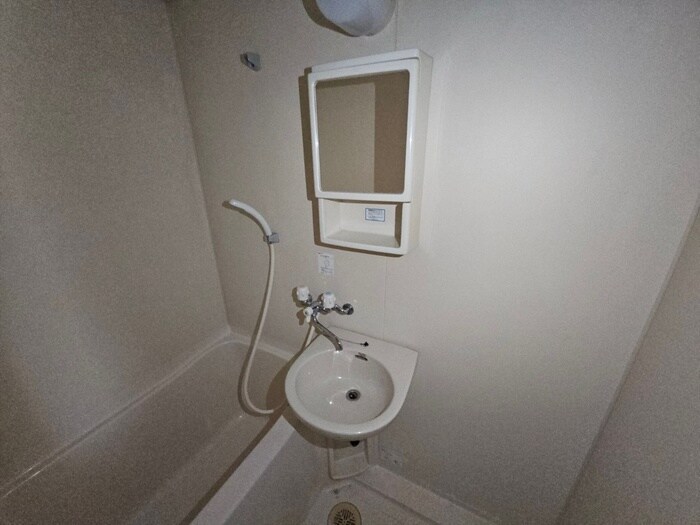 物件内観写真11　(洗面)