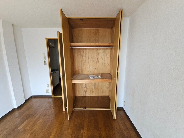 物件内観写真15　(収納)